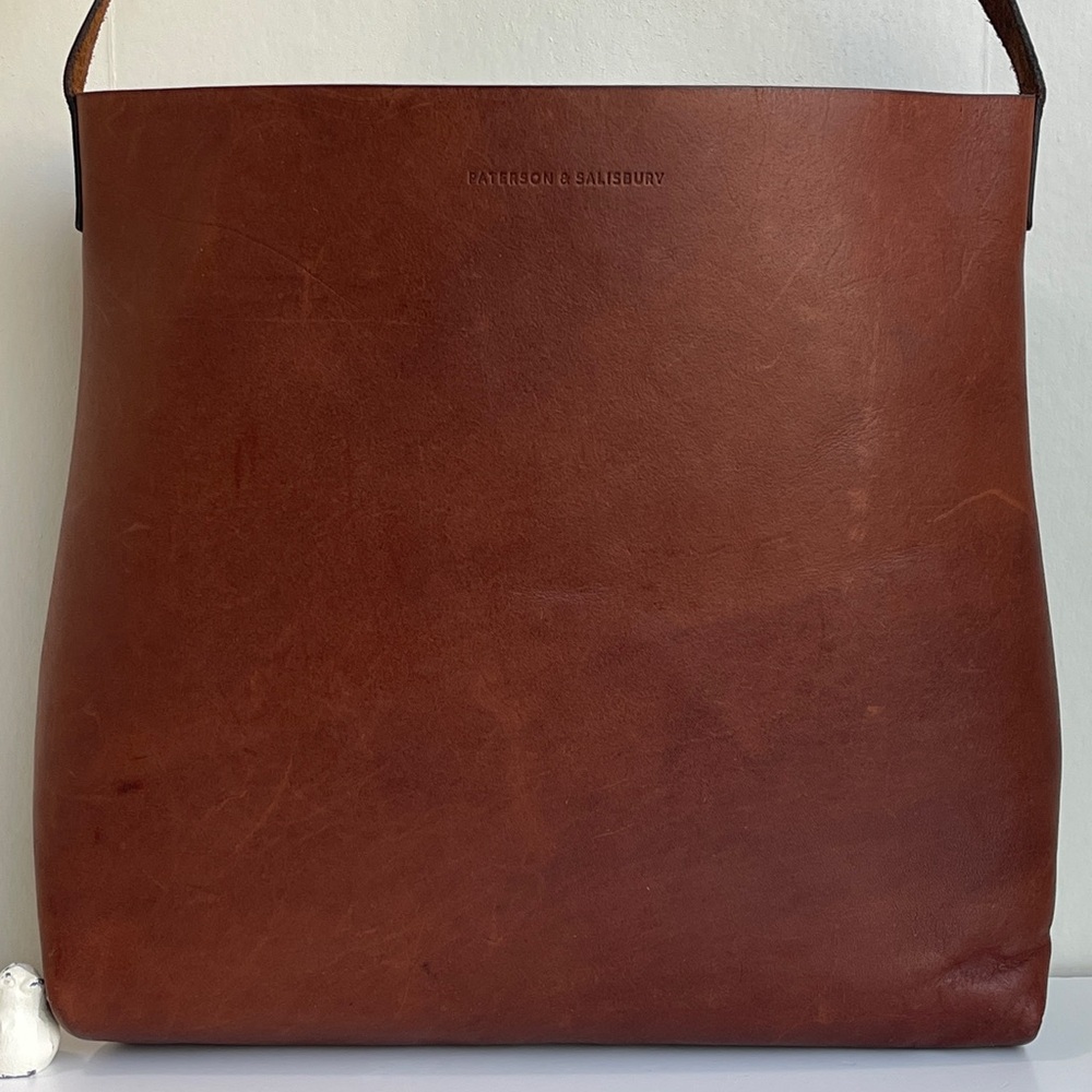 Paterson Salisbury Full Grain New Zealand Tasman Cow Leather Bucket Bag - Picture 5 of 16